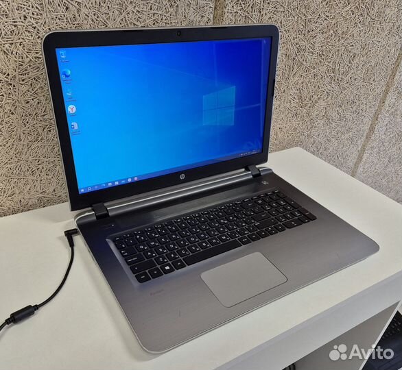 Мощнейший 17 дюймов Core i5-6200U16Gb GeForce 940M