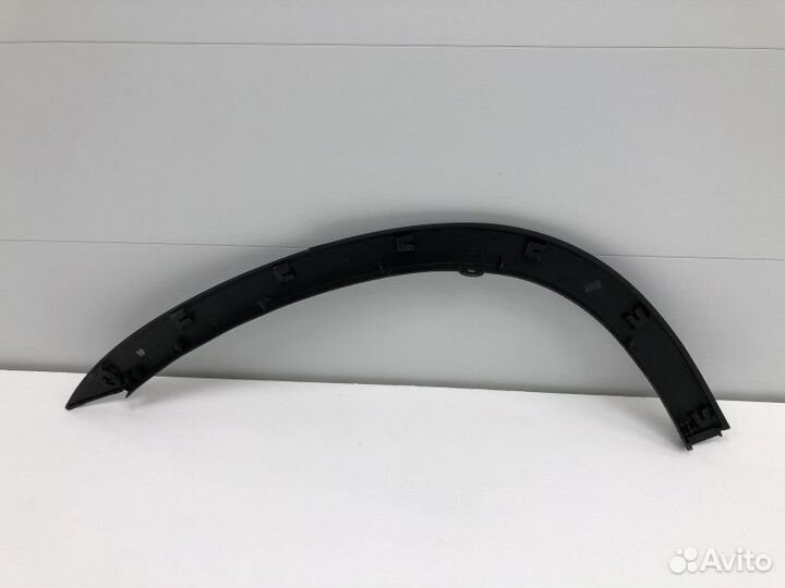 Накладка заднего крыла левого Kia Sorento 2 (XM)