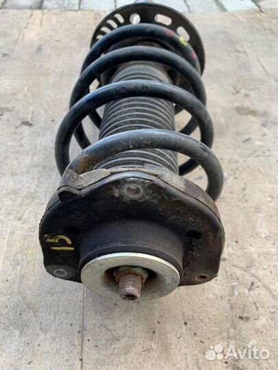 Стойка подвески передняя Volkswagen Touran 1.4 CAV