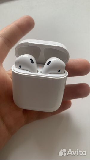 Наушники Apple AirPods (1-поколения)