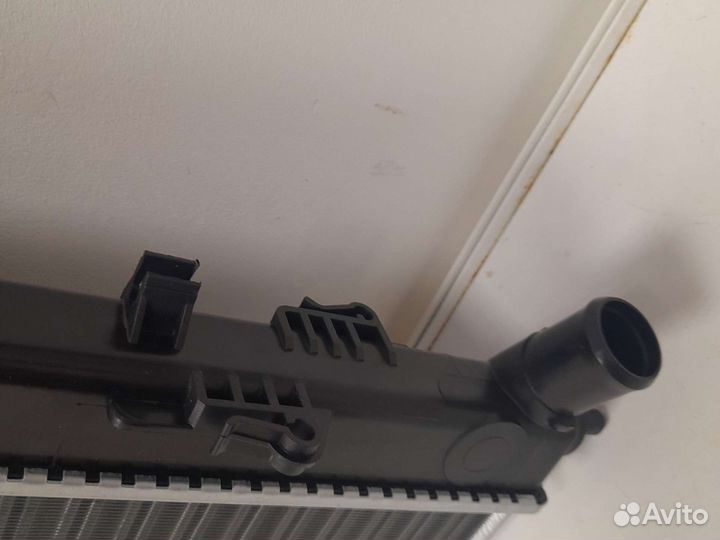 Радиатор охлаждения KIA Rio Solaris 11-17