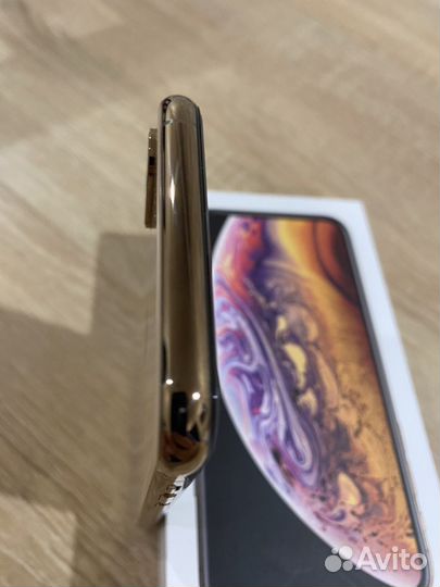 iPhone Xs, 64 ГБ