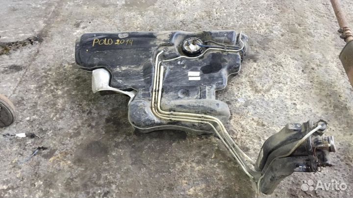 Топливный бак на VW Polo