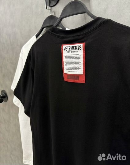 Футболка Vetements с вышивкой (Premium)