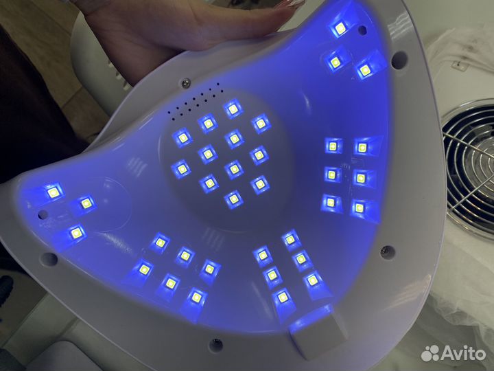 LED лампа для маникюра