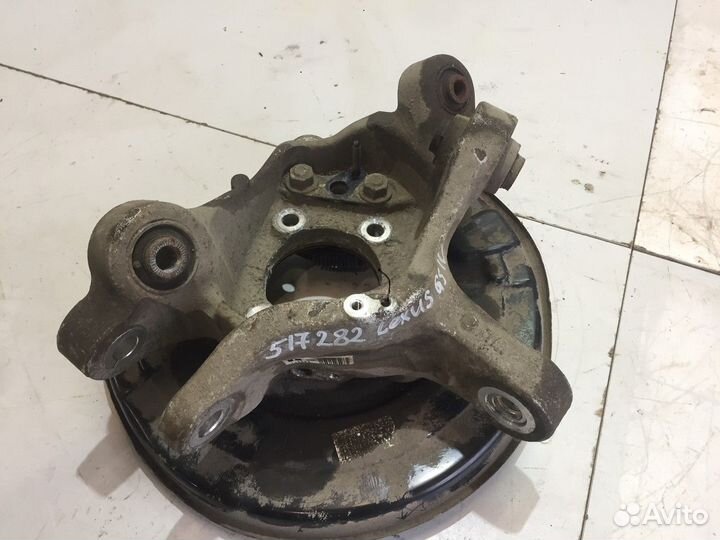 Кулак поворотный задний левый (Lexus GS)