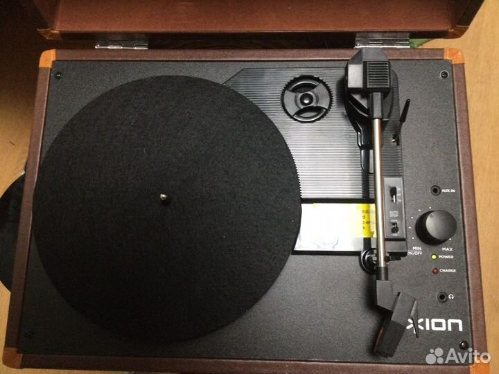 Виниловый проигрыватель ION vinyl motion deluxe