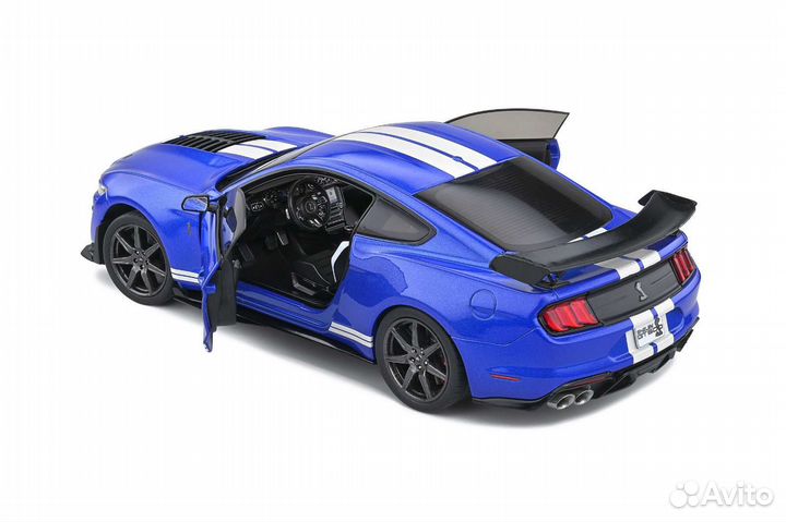 Ford Shelby GT500 1:18 Solido