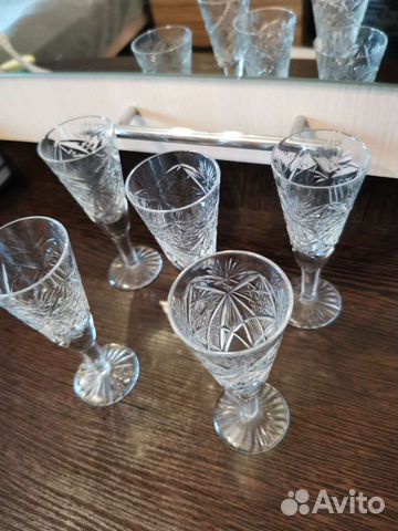 Рюмки на ножке хрустальные