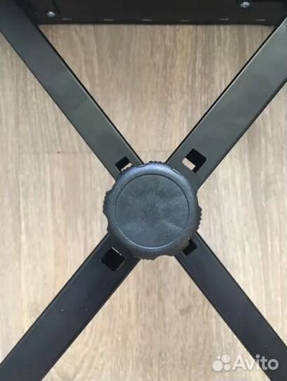 Банкетка для пианино