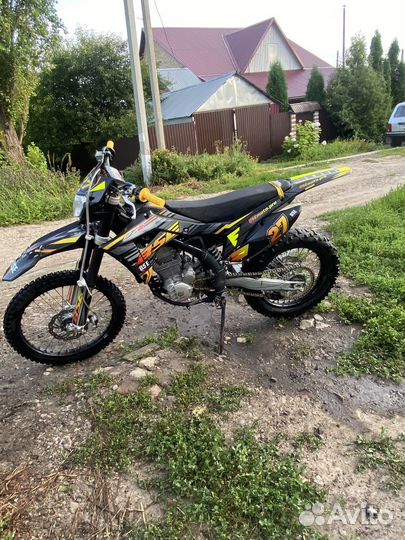 BSE Z5 250E 21/18 storm 6 2022