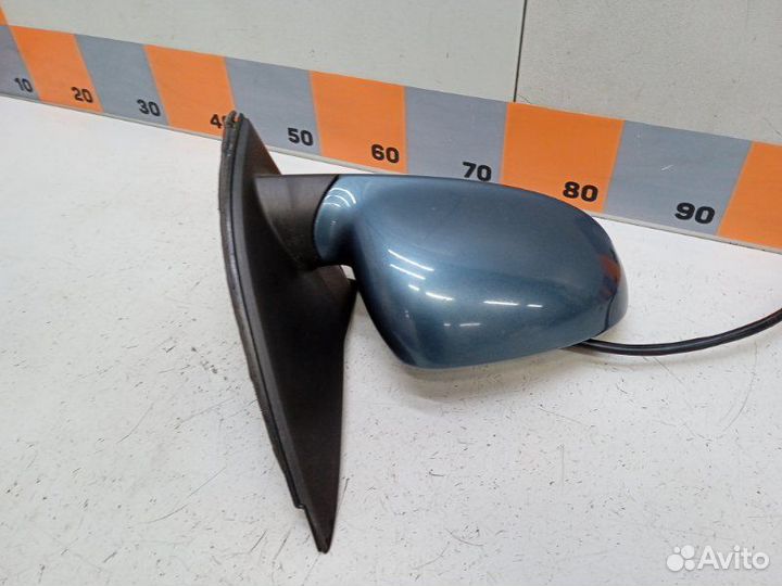 Зеркало правое Volkswagen Golf 5 1.6 2004