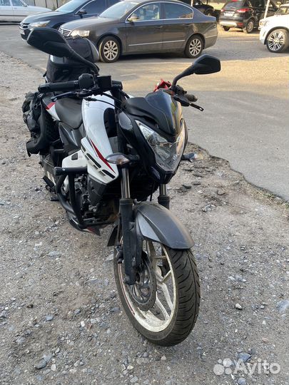 Мотоцикл Bajaj pulsar