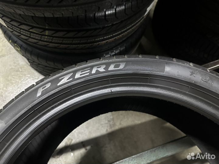 Pirelli P Zero PZ4 255/35 R19 96Y