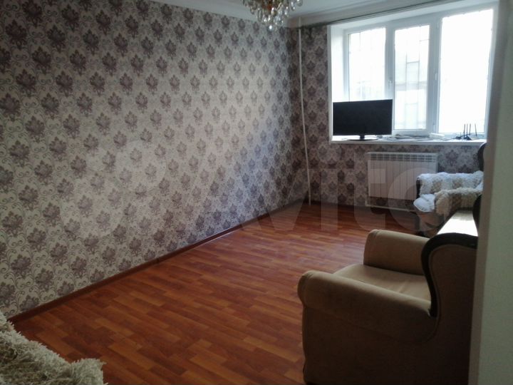 2-к. квартира, 60 м², 1/5 эт.