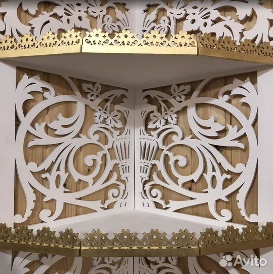 Угловая полка для икон