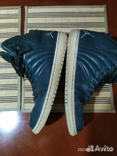 Nike Air Jordan 1 mid оригинал