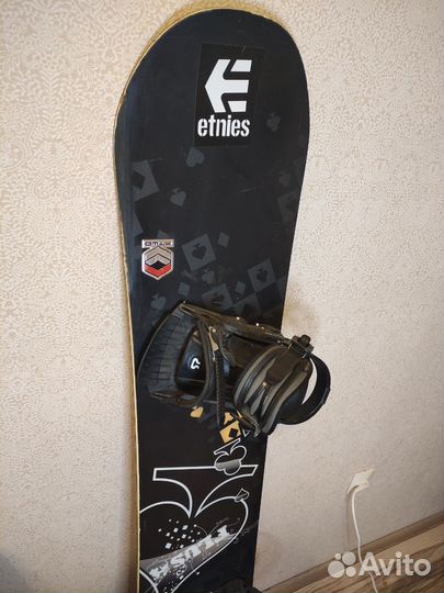 Сноуборд+крепления+ ботинки 43.5 в подарок