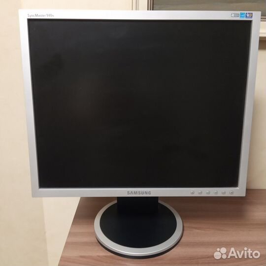 Монитор для компьютера Самсунг 940n