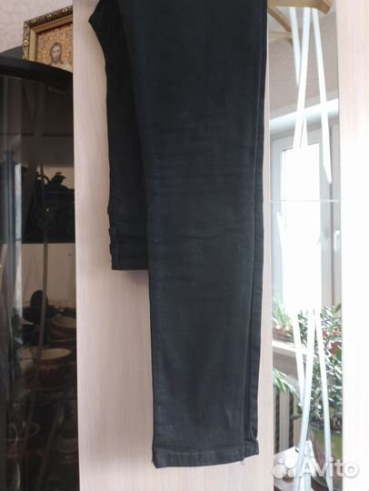 Джинсы женские