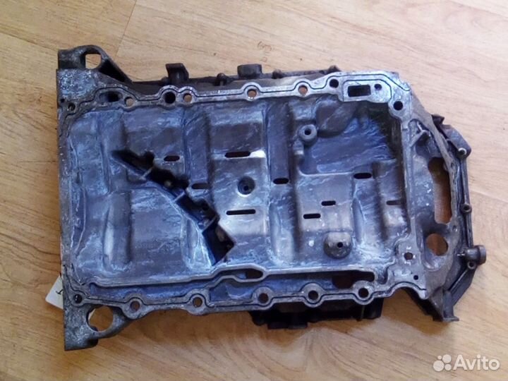 Верхняя часть масляного поддона 06J103603T