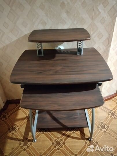 Компьютерный стол