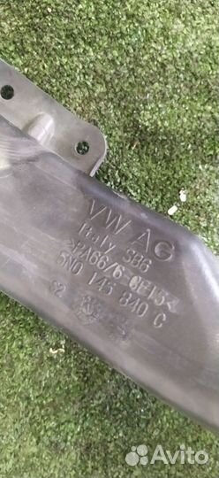 Патрубок интеркулера Volkswagen Tiguan 4Motion