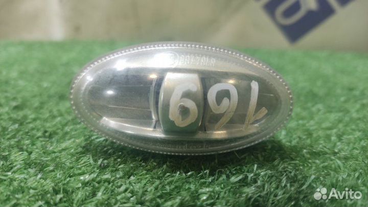 Повторитель поворота в крыло Peugeot 206 хэтчбек