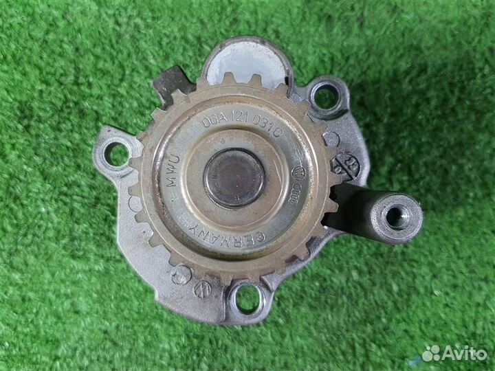 Насос системы охлаждения (помпа) Audi A4 (8E B7)