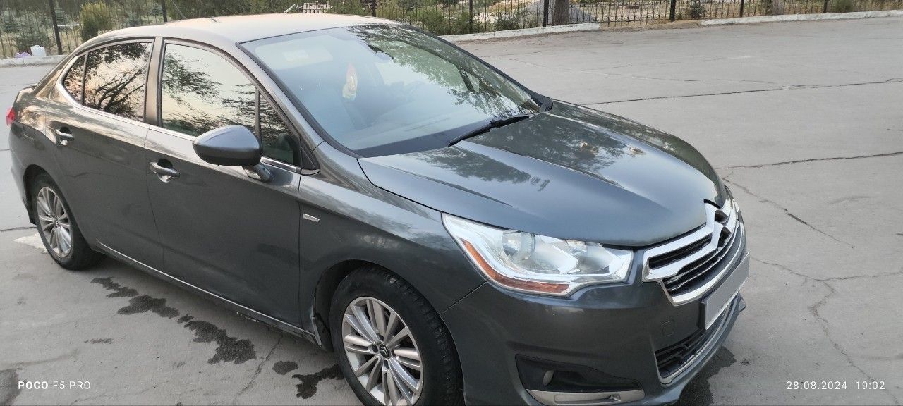 Citroen C4: фото владельца
