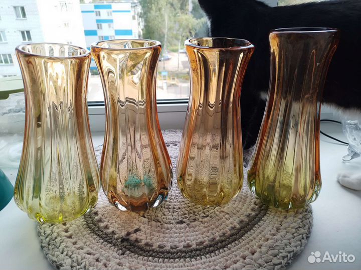 Ваза цветное гутное стекло 70 годы