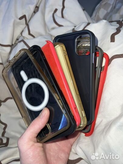 Чехлы на iPhone 11