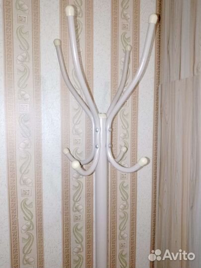 Подставка для обуви и вешалка