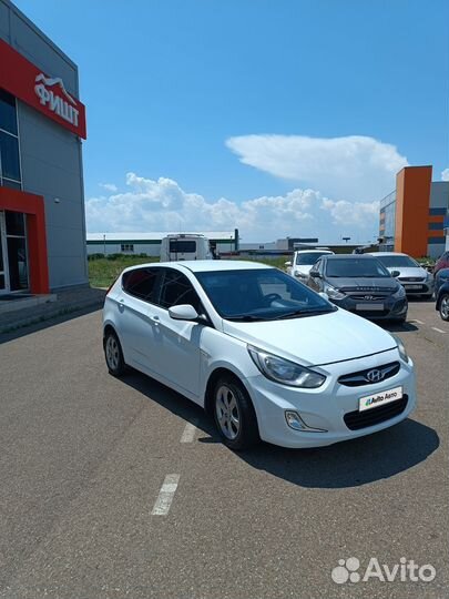 Hyundai Solaris 1.6 AT, 2011, 193 100 км