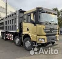 Водитель самосвала