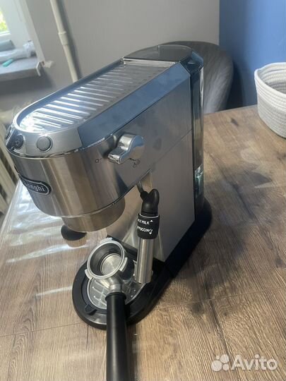 Кофеварка рожковая delonghi