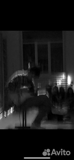 Преподаватель начального уровня на электрогитаре