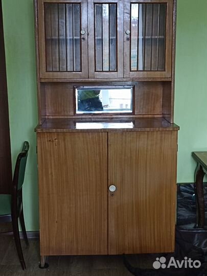 Буфет антиквариат дерево сервант фацетное стекло