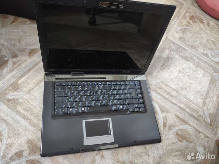 Ноутбук asus