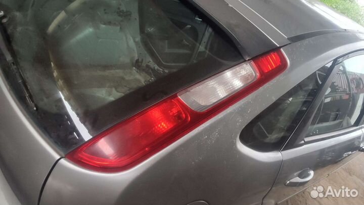 Фонарь Ford Focus 2 хэтчбек