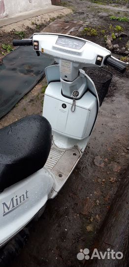 Скутер Yamaha mint