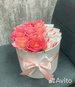 Розы композиция в коробке