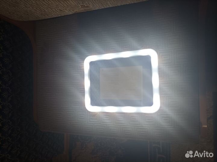 Новое зеркало с подсветкой