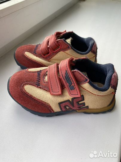 Кроссовки р.24