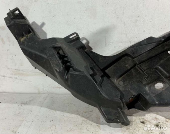 Крепление фары правой Renault Megane 3 рест