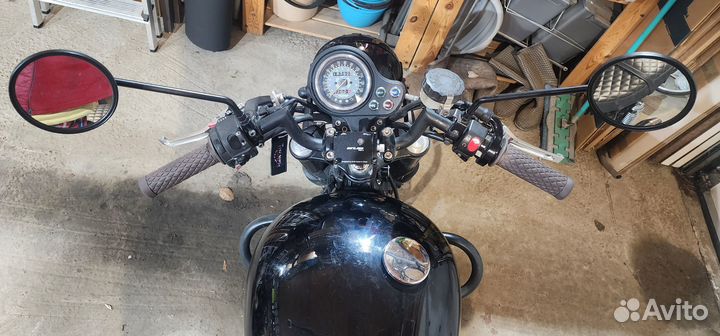 Triumph bonneville SE 2009