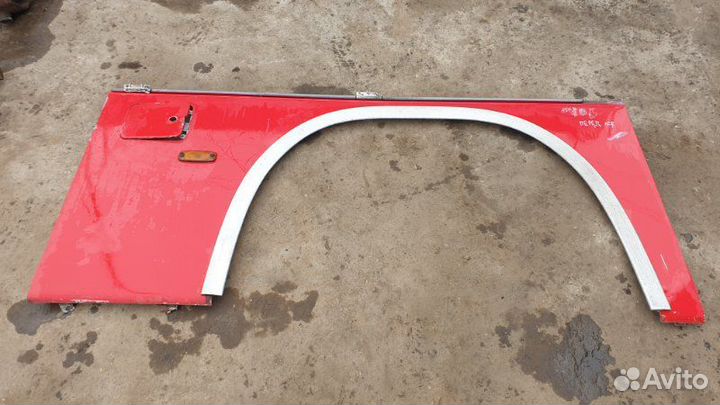 Переднее левое крыло. Kia Granbird АВТОБУС D6AC