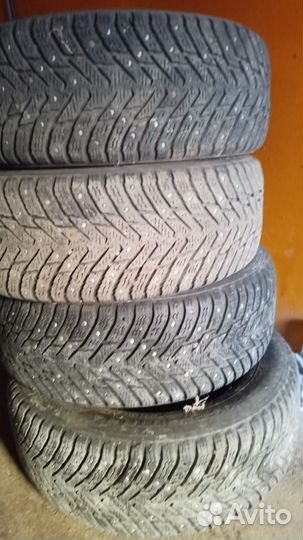 Nokian Tyres Hakkapeliitta 8 215/60 R16