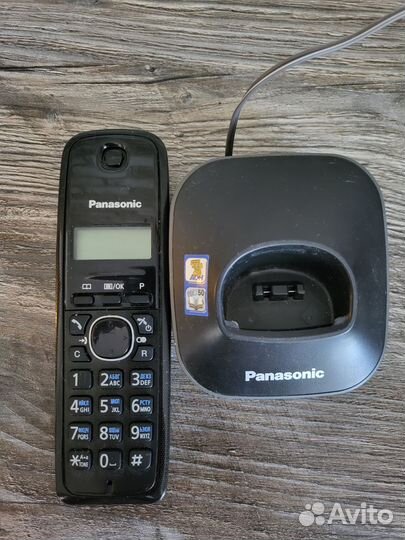 Стационарный телефон Panasonic KX-TG1611RUH