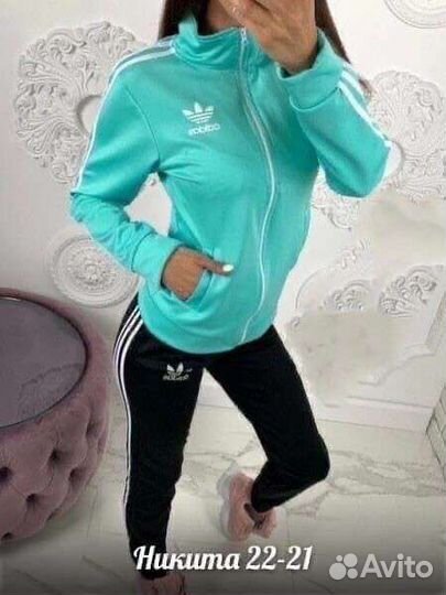 Спортивный костюм женский новый